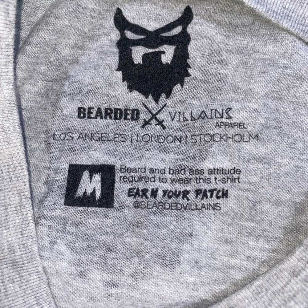 Bearded Villains Mens Grey T Shirt Size Medium Graphic Tee Swords Logo - Picture 2 of 6